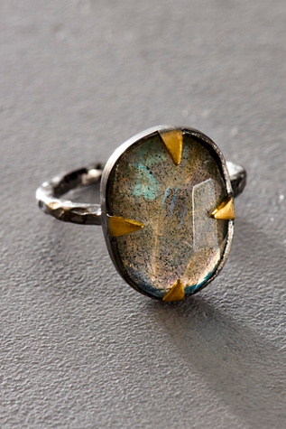 Robindira Unsworth Labradorite Ring