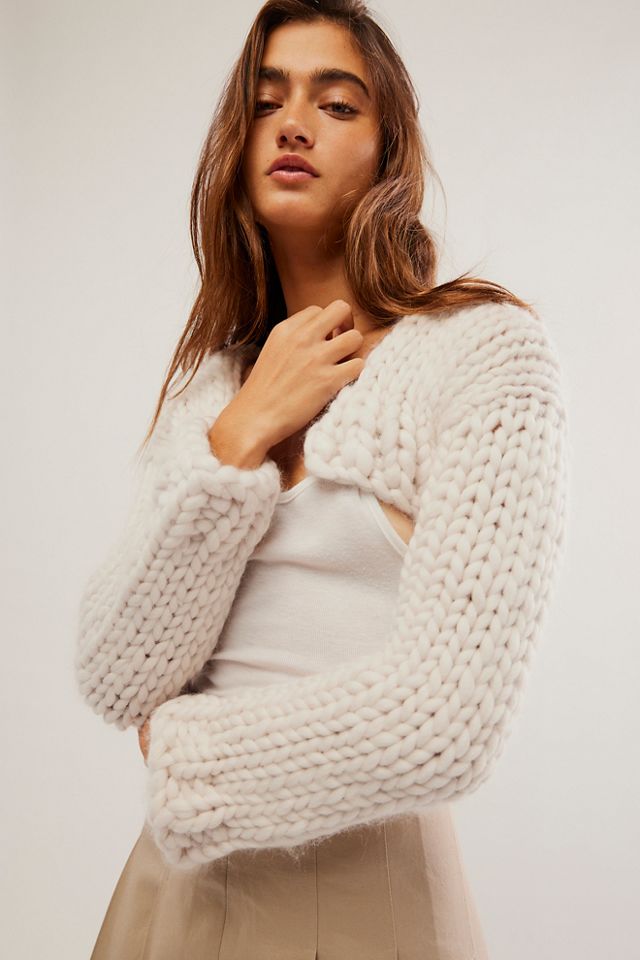 White deals knitted shrug