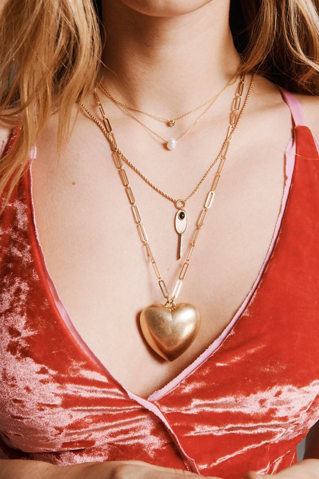 Free People Spektor Heart Pendant Necklace. 5
