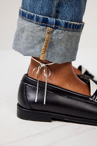 Bryn Anklet at Free People in Silver