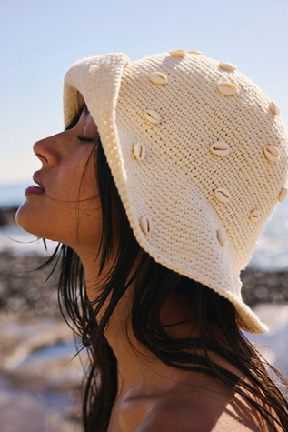 Seashell Cove Bucket Hat by Free People in Tan