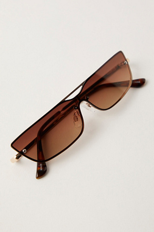 City Slicker Aviator Sunglasses at Free People in Mirror Mirror