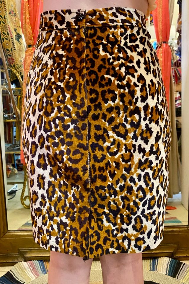 1980’s -90’s Velvety Cheetah Print Skirt Selected by Nomad Vintage #1