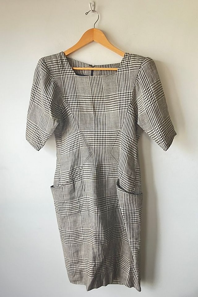 vintage houndstooth dress Dress: 80s Jessica Howard Velvet Collar Midi Its tailored fit and flared silhouette ensure a flattering shape Vintage 60s Houndstooth Dress: Cowl