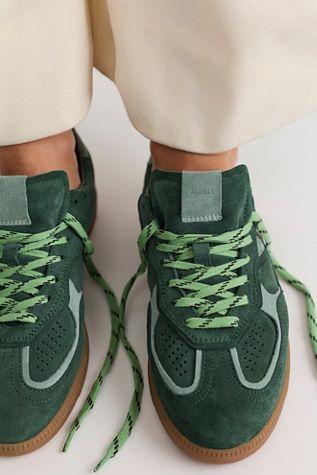 Alohas 490 Rife Trainers