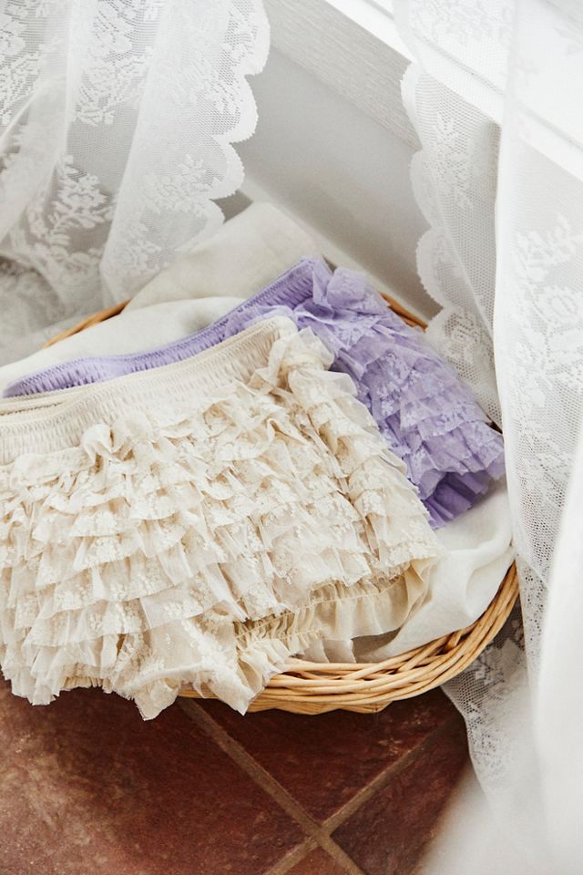 Feeling For Lace Shorties | Free People