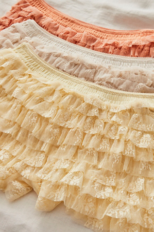 Feeling For Lace Shorties product page