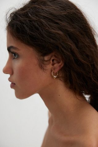 Lover's Tempo Aria Hoop Earrings