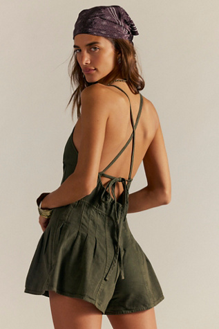 Женские комбинезоны We The Free Nostalgia Ultra Lightweight Shortalls, цвет: Оливковый ночной — фото 3