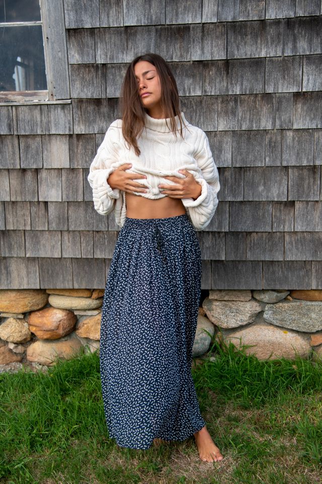 Patterned flowy skirt best sale