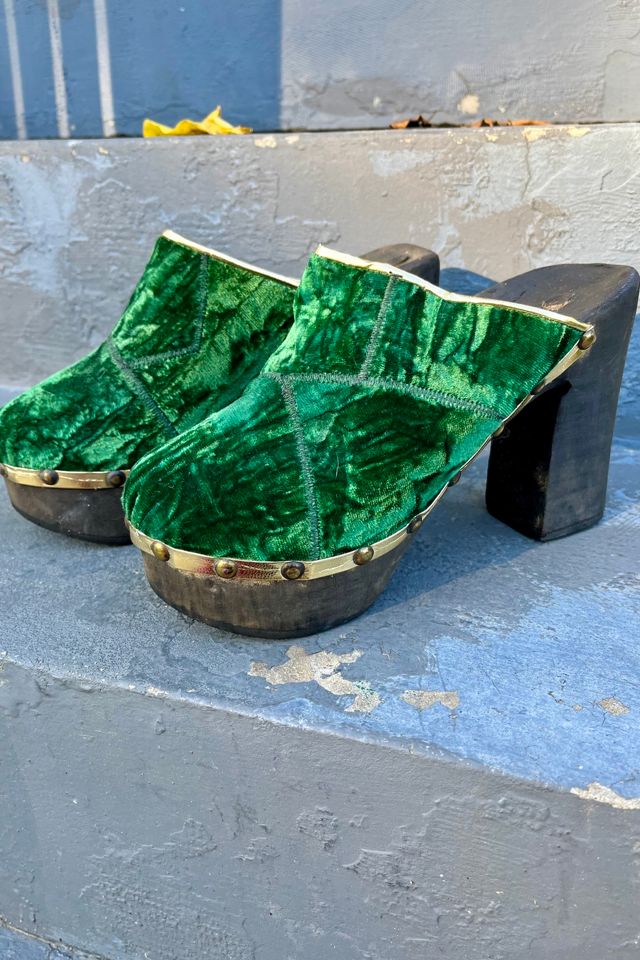 Velvet clogs 2025