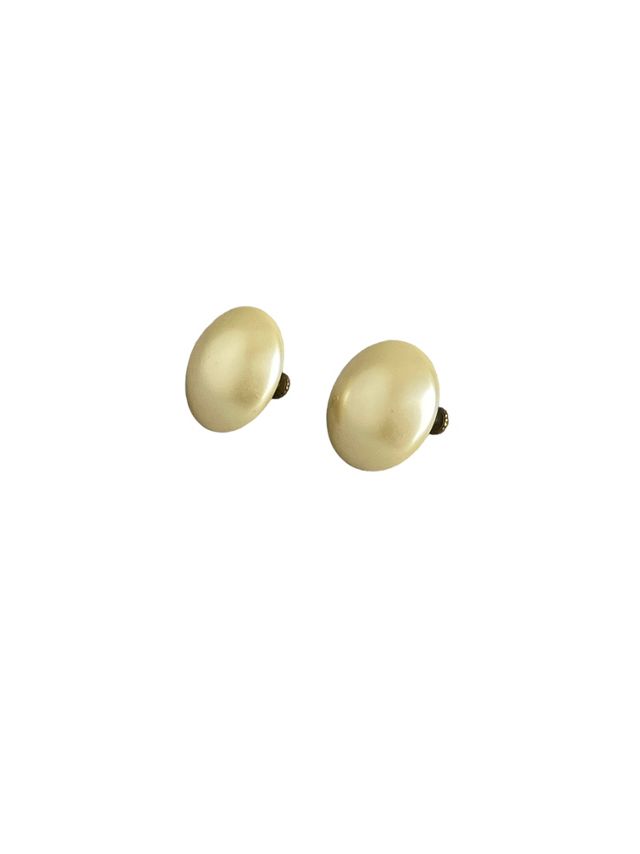 Vintage Pearl Gold Screw Back Earrings