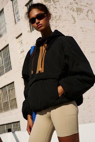 A Pillow Packable Puffer Pullover