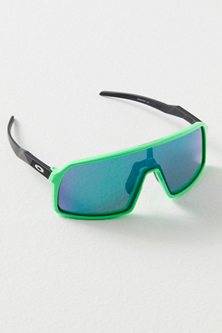 Женские солнцезащитные очки Oakley Sutro Oversized Aviator Sunglasses, цвет: 80s Зелёный / Нефритовый — фото 3