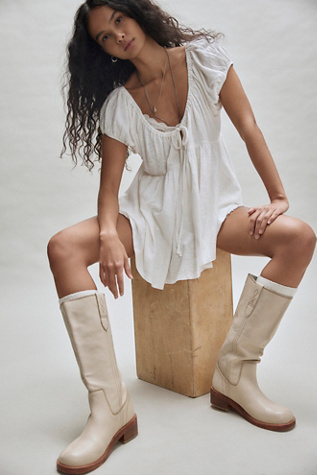 Blaze Pull-On Boots by Free People in Tan, Size: US 7.5