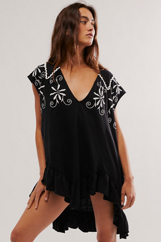 Oaxaca Tee at Free People in Black Combo, Size: Small