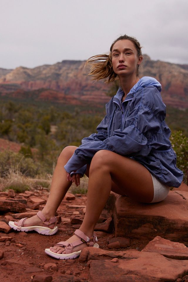 ★送料無料★テバFP MOVEMENT TERRA FI 5 1164430-PNC FP Movement X Teva Terra Fi 5 Sandals | Free People