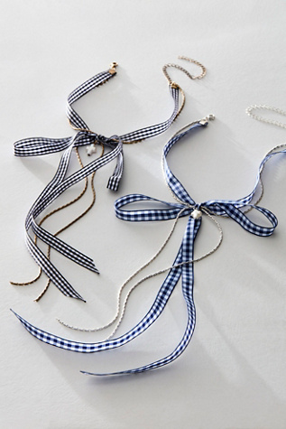 Sitting Pretty Bow Choker product page