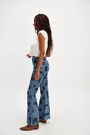 Lee High-Rise Flare Jeans