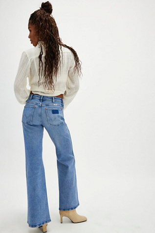 Wrangler Wanderer Mid-Rise Flare Jeans