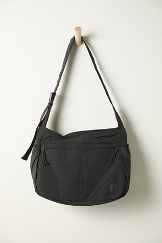Женская сумка Free People Checkmate Sling, цвет: Чёрный — фото 3