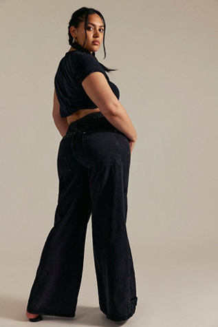 CRVY Outlaw Wide-Leg Jeans by We The Free at Free People in Black Jasper, Size: M Short
