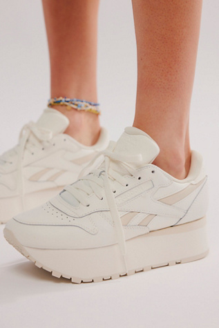 Reebok Triple Lift Sneakers
