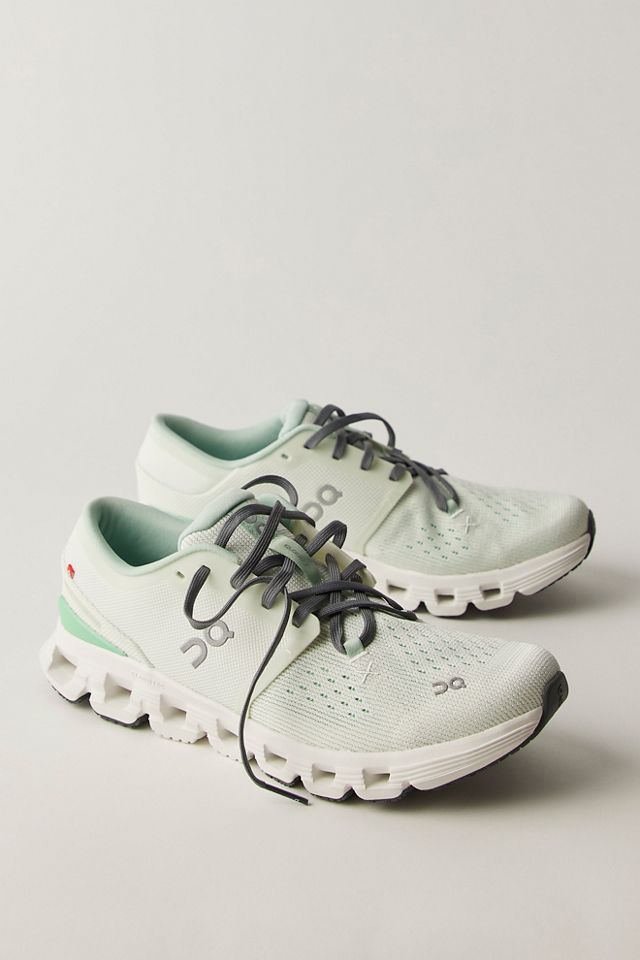 On Cloud X 4 Sneakers #1