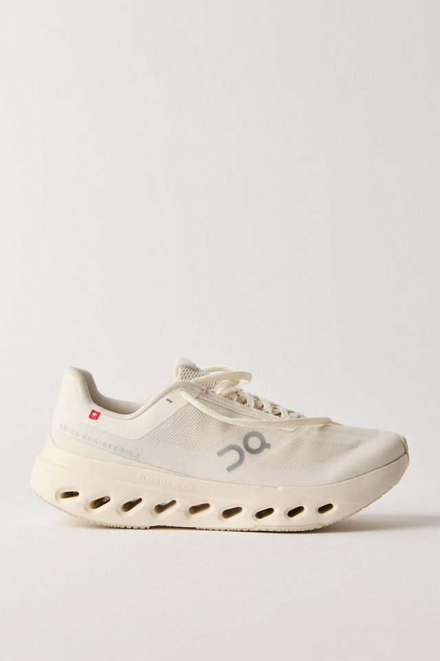 Baskets On Cloudsurfer Next #2