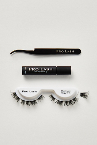 Pro Lash Mini Kit at Free People in Classic Whispy 15