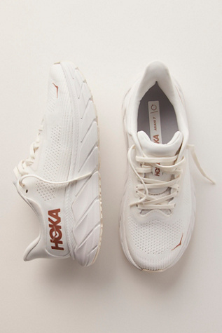 HOKA®  Arahi 7 Sneakers product page