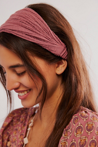 Bandeau Doux Culture Club par Culture Shop en Rust, pour femme chez Free People