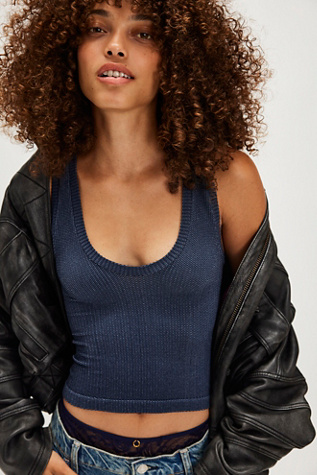 Clean Slate Seamless Tank