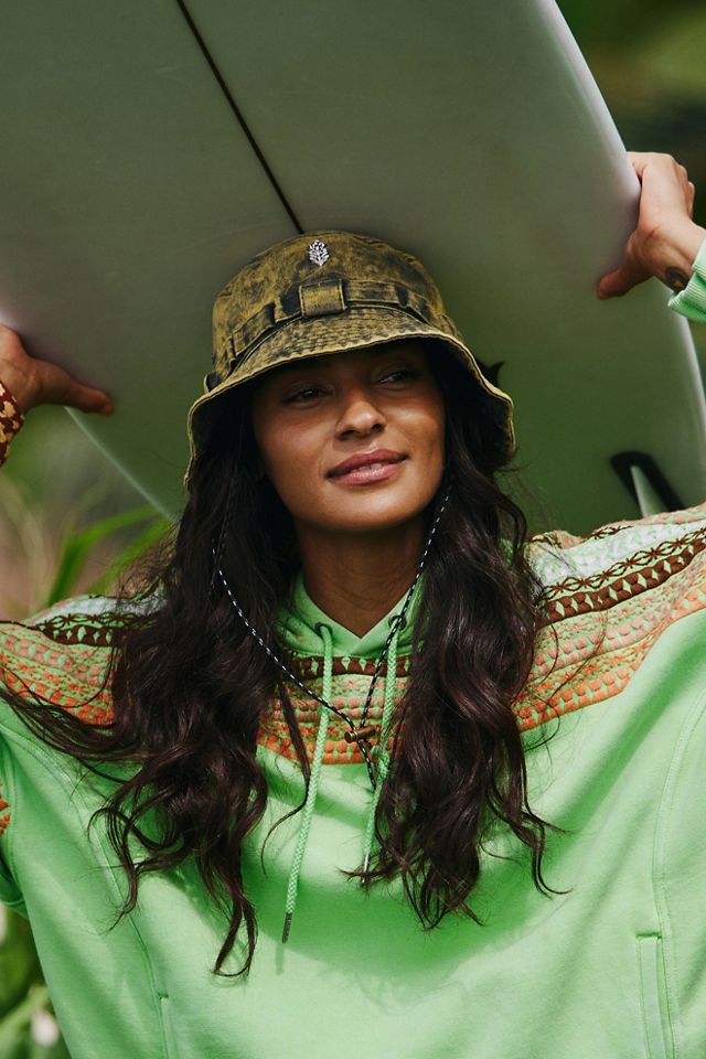 Bucket hat with long hair hotsell