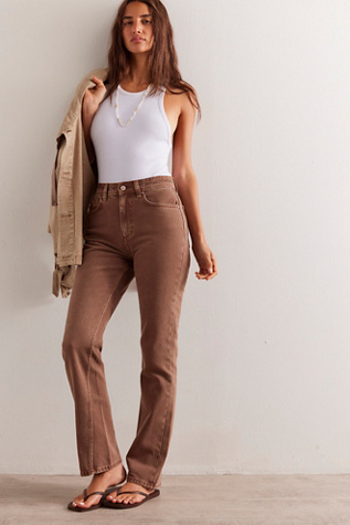 We The Free Xena Slim Straight Jeans at Free People in Chocolate Mousse, Size: 31 S