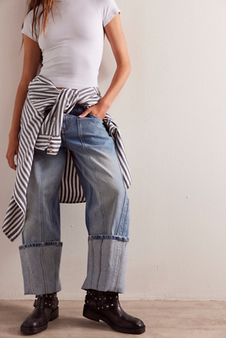 We The Free Olsen Cuffed Crop Barrel Jeans at Free People in Medium Wash, Size: 27