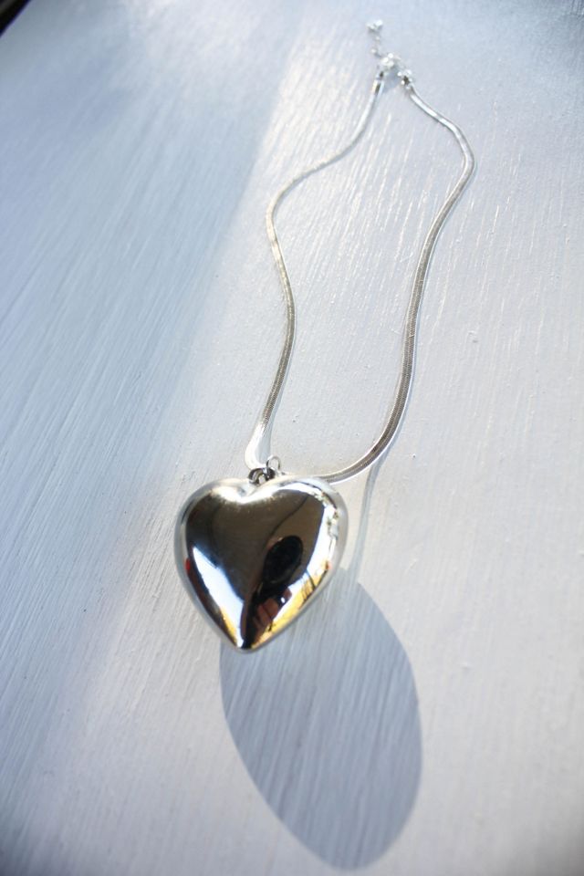 1980s Silver Heart Snake Chain Necklace Selected By Moons + Junes Vintage #4
