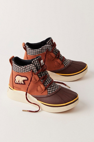 SOREL Out N About IV Varsity Classic Waterproof Boots