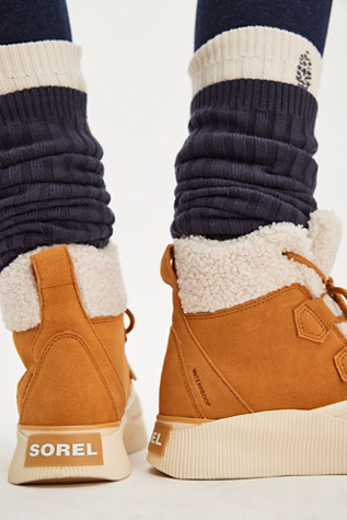 Женские ботинки Sorel Out N About IV Chillz Waterproof, цвет: Золотой / Медовый белый — фото 3
