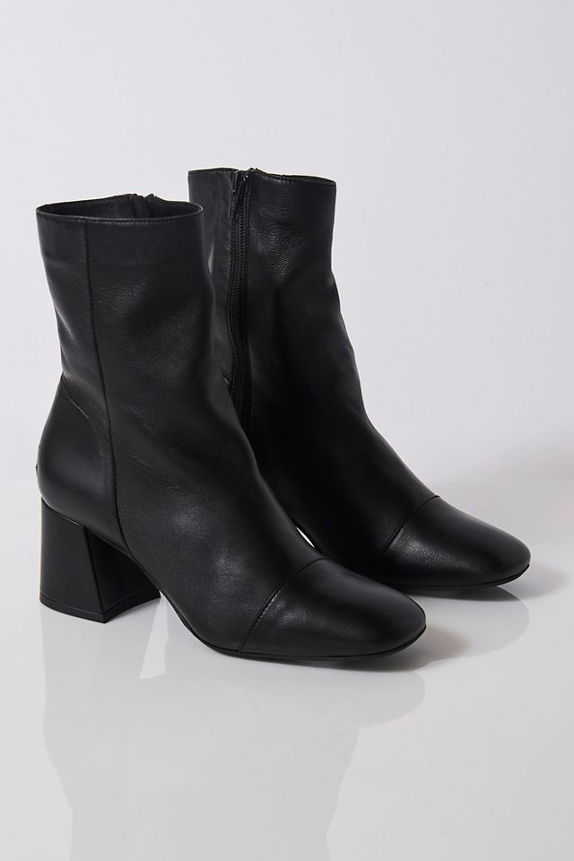 Free People high quality Gray Azalea Ankle Bootie Fre