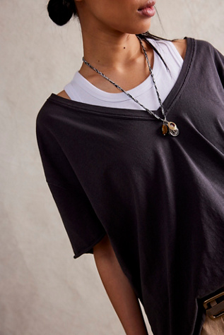 Женская футболка We The Free Nina V-Neck, цвет: Чёрный — фото 4