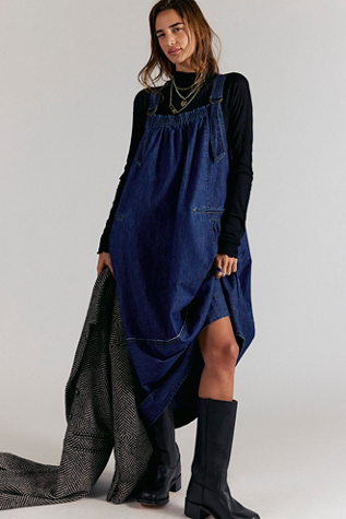 Machu Barrel Midi Dress