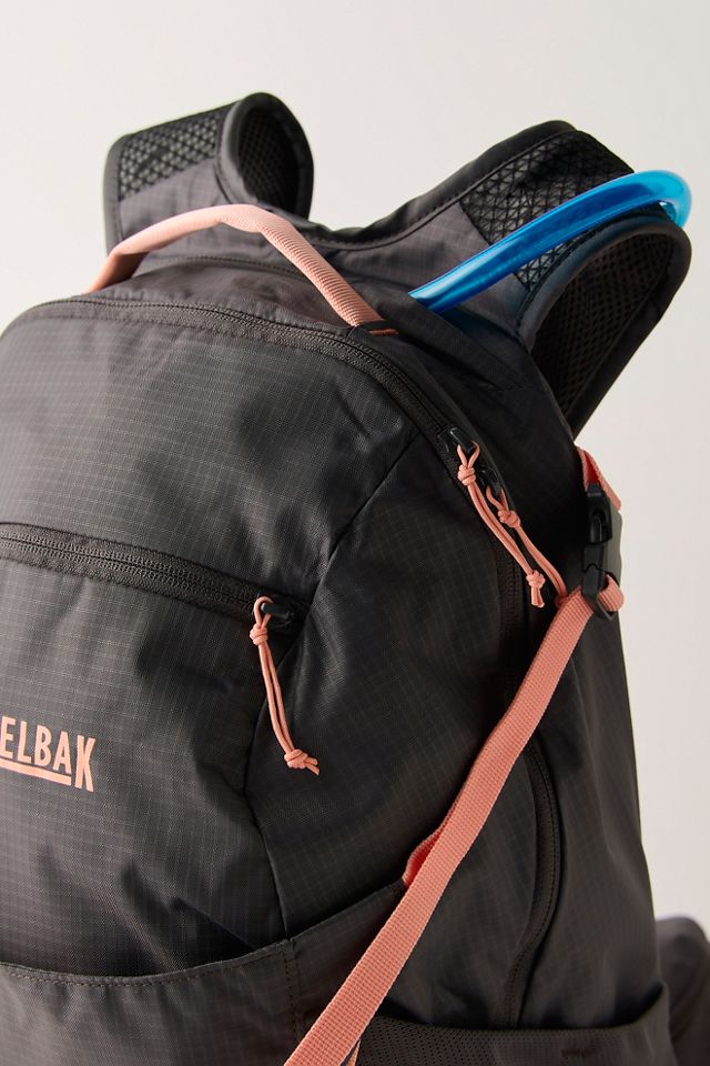 Sac d'hydratation Rim Runner 70oz pour femmes CamelBak #2