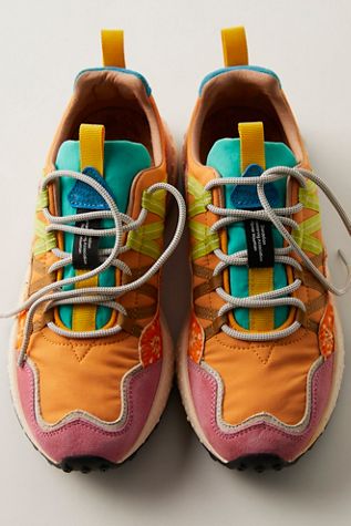 Ryn Sneakers