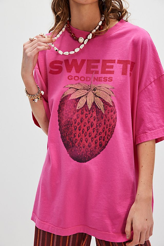 Harvest Vintage Wash Tee | Strawberry Harvest Vintage Wash Tee | Strawberry