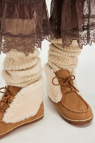 Bottes Minnetonka Moccasin Marron Cuir - Taille US 7 Femme, Occasion