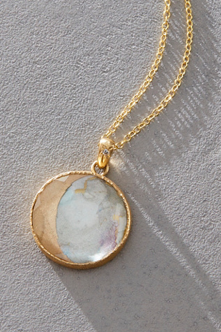 Acanthus 14k Gold Ethereal Moon Pendant