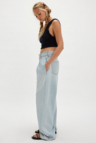 Citizens of Humanity Petra Pleated Denim Trousers