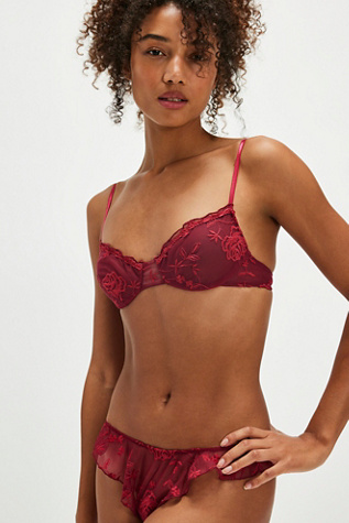 Rosalia Underwire Bra by Only Hearts at Free People in Besos, Size: Medium