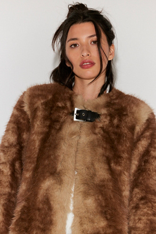 APPARIS Petra Faux Fur Coat